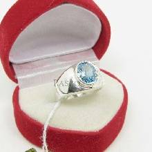 แหวนผู้ชาย พลอยสีฟ้า บลูโทพาซ แหวนเงินแท้ เหมาะสำหรับผู้ชายนิ้วเล็ก