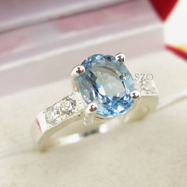 แหวนพลอยบูลโทพาซ สีฟ้า ประดับเพชรบ่าข้าง #2