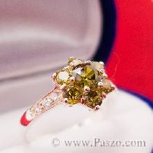 แหวนเงินฝังพลอย เป็นรูปดอกไม้ พลอยเขียวส่อง สีเขียวใบไม้แก่ ตัวแหวนเงิน92.5