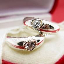 แหวนเงินคู่รัก แหวนรูปหัวใจ ฝังเพชร แหวนเงินแท้่ 925