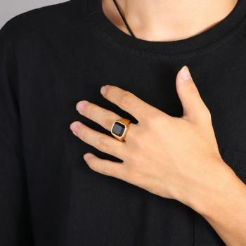 แหวนนิล แหวนผู้ชายพลอยสี่เหลี่ยม แหวนทองชุบ #5