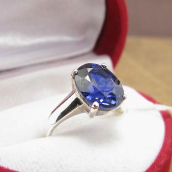 แหวนพลอยไพลิน พลอยสีน้ำเงิน เม็ดเดี่ยว #2